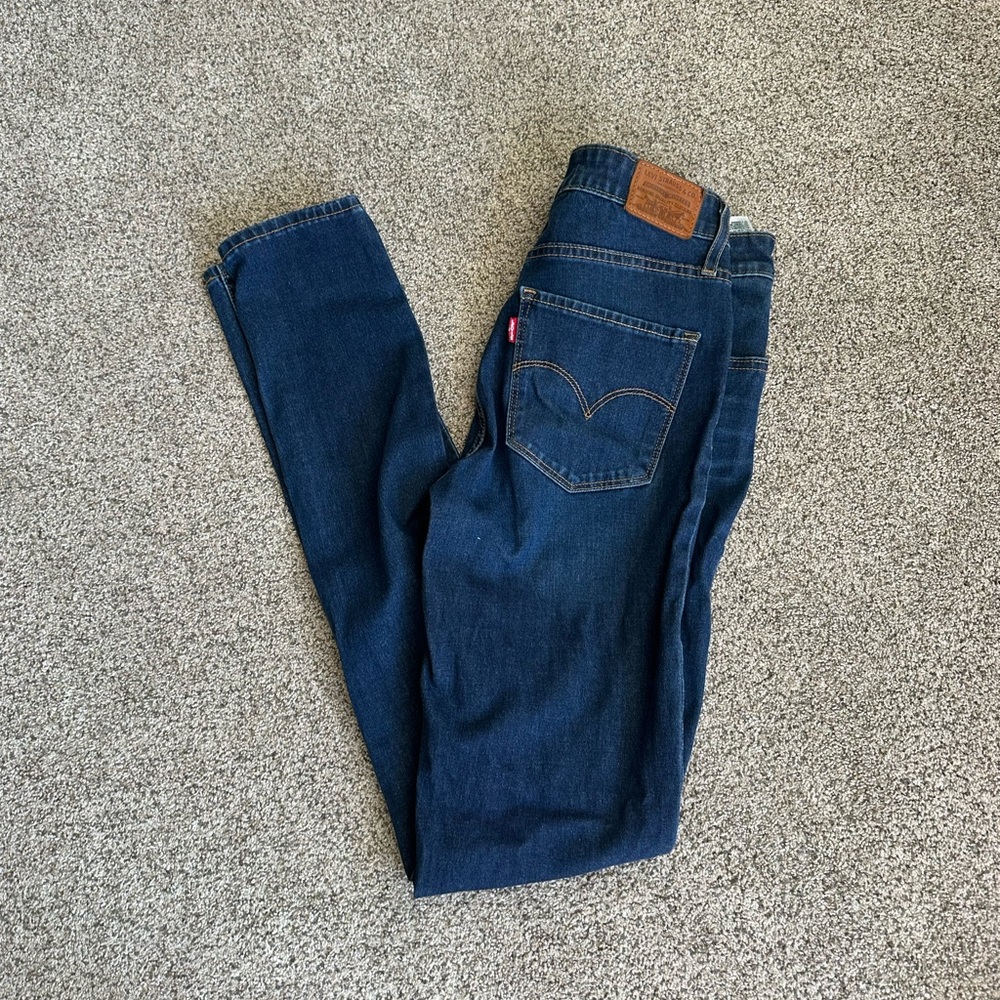 Levi's Women's Dark Blue High Rise Skinny Jeans